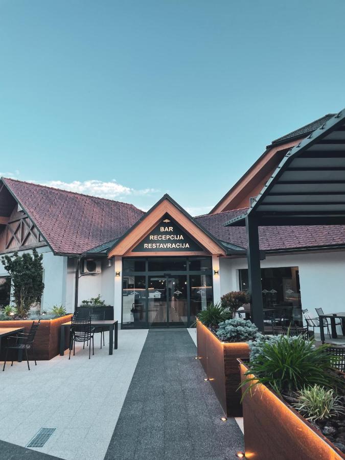 Hisa Ales Hotel Kranj Exterior photo